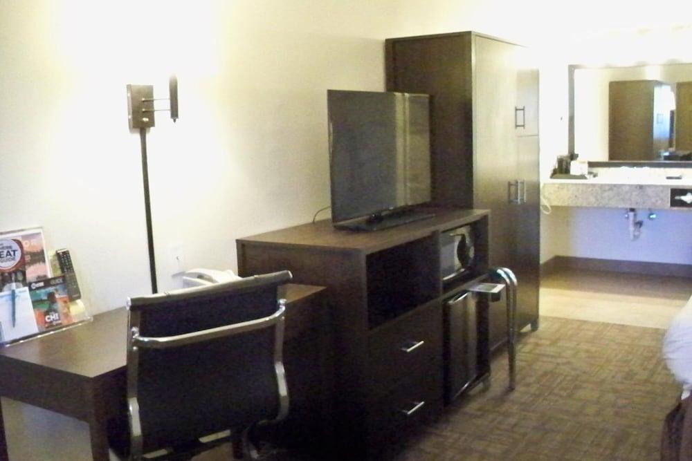 Sugarloaf Mt Motel photo 26