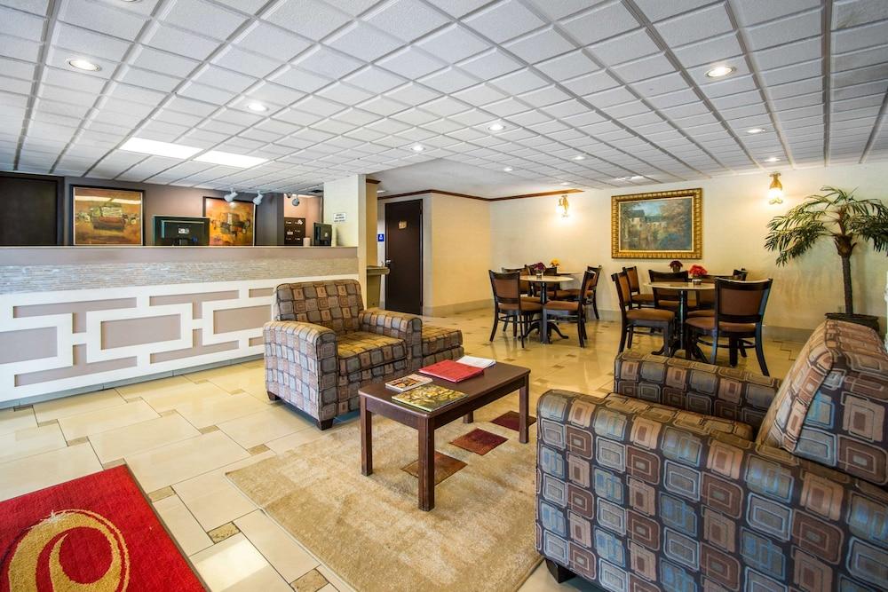 SureStay by Best Western Jacksonville Airport photo 7