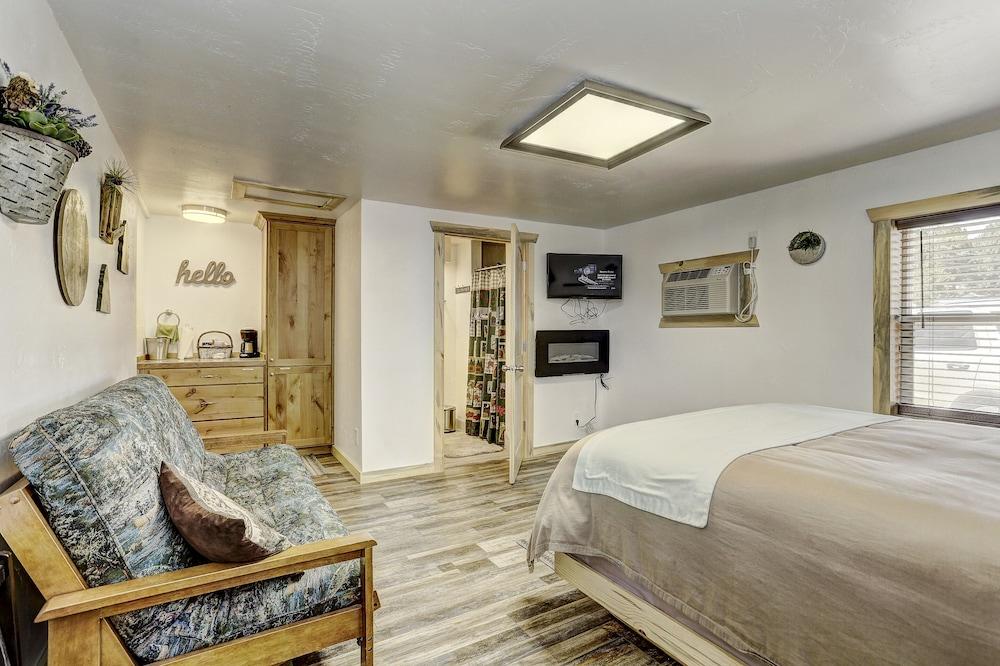Cascade Lake Inn photo 6