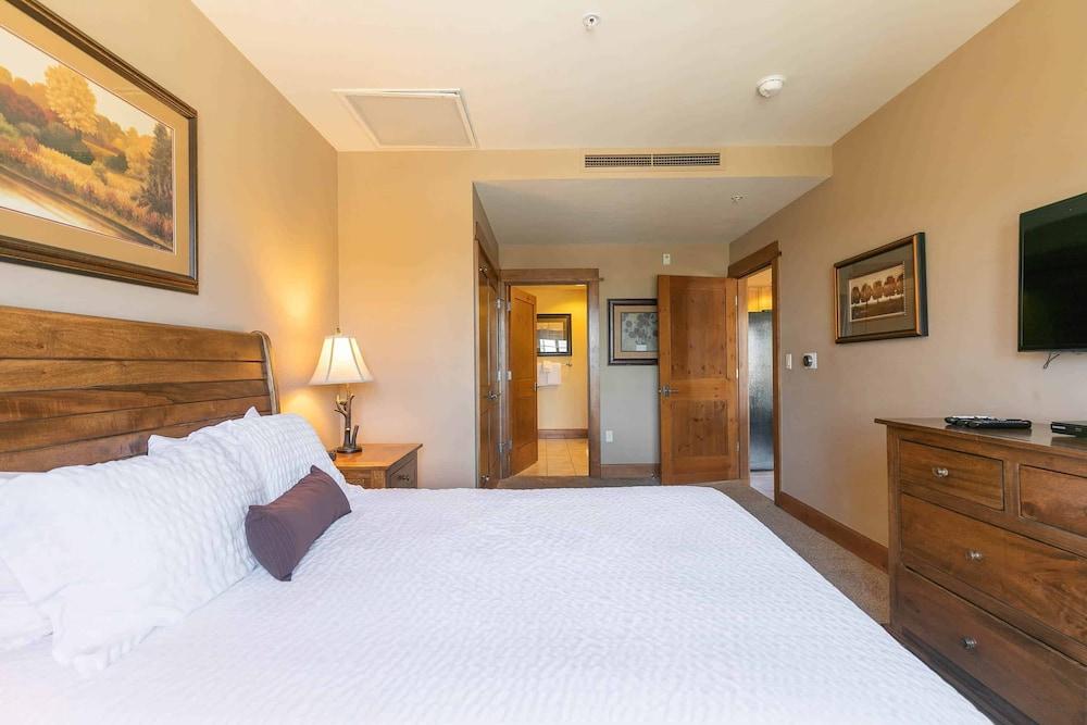 East West Hospitality Tahoe photo 95