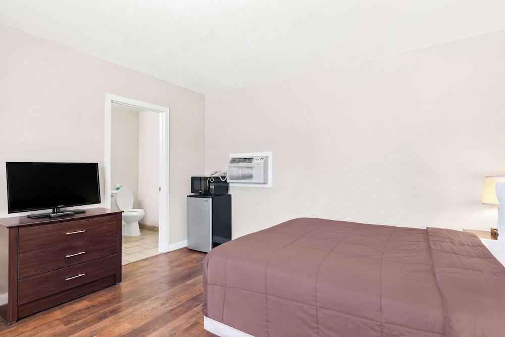 Rodeway Inn Hermiston - Umatilla photo 21
