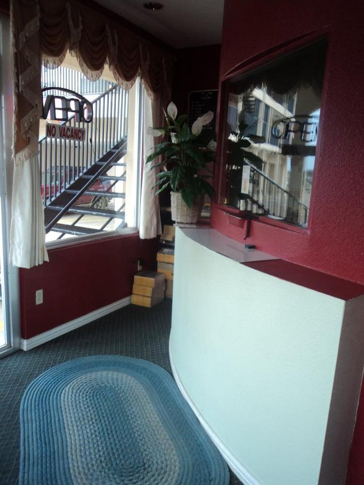 Texas Inn photo 2