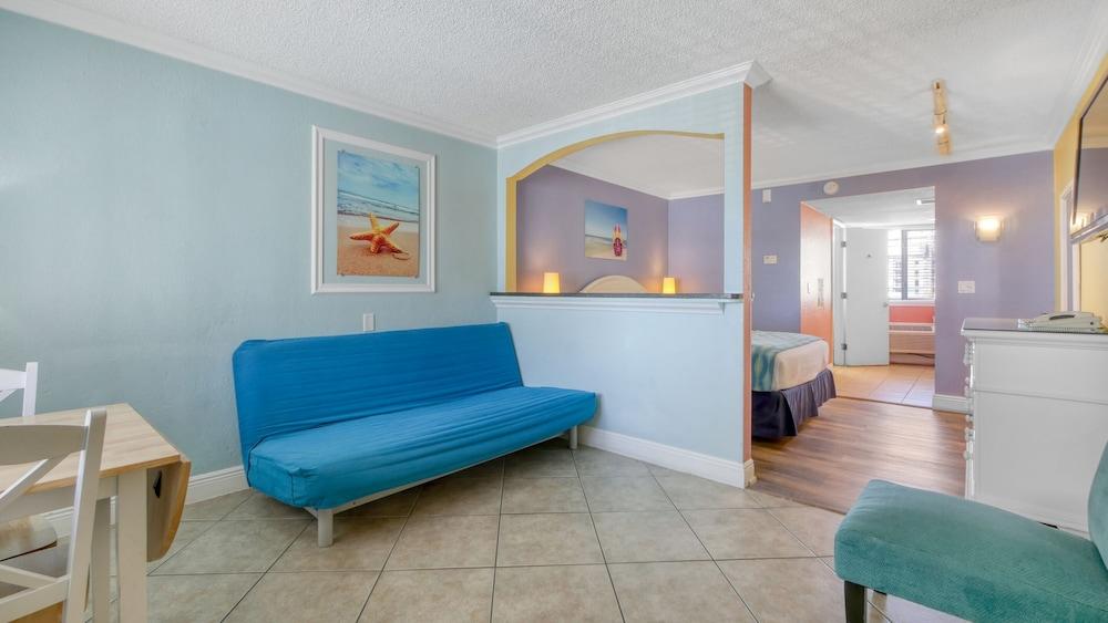 Pelican Pointe Clearwater Beach Hotel photo 41