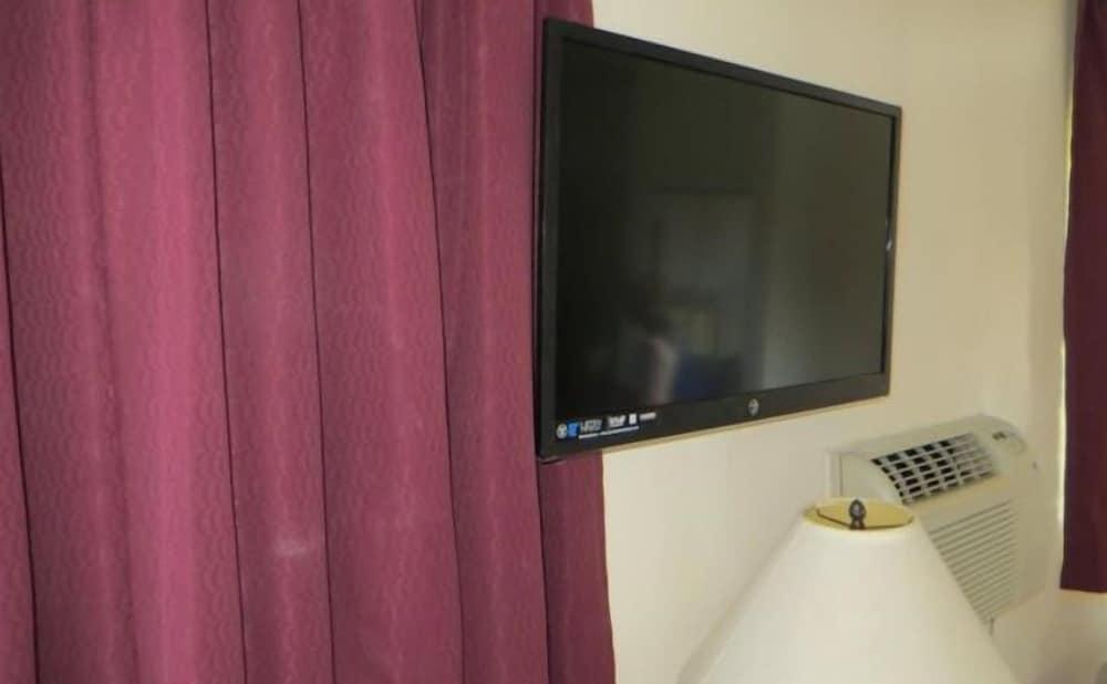 Amber Inn photo 13