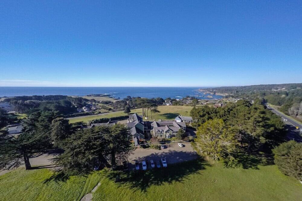 Hill House Inn photo 19