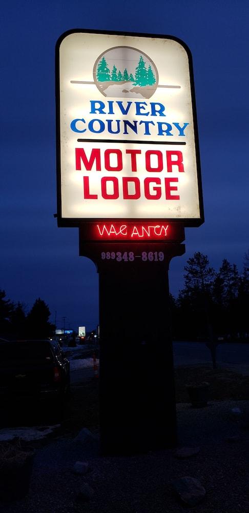 River Country Motor Lodge photo 17