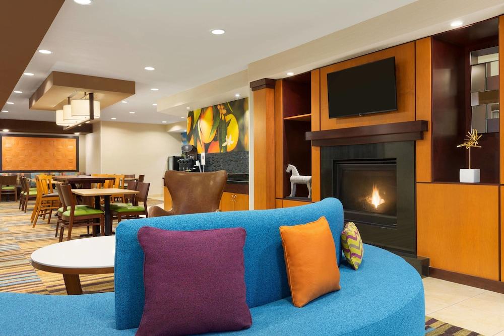 Comfort Inn & Suites Houston North - Spring photo 8