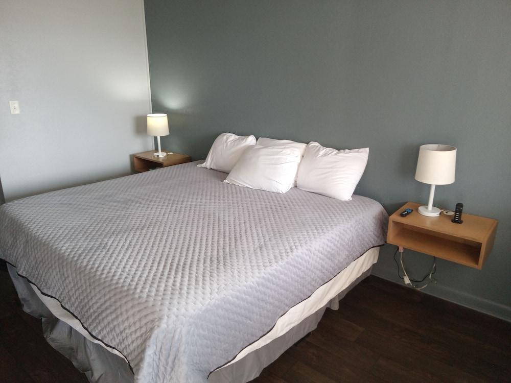 Western Hills Motel photo 21