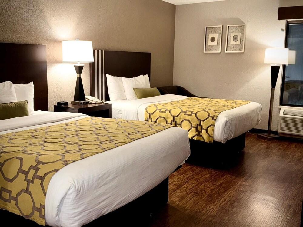 Greenville inn photo 8