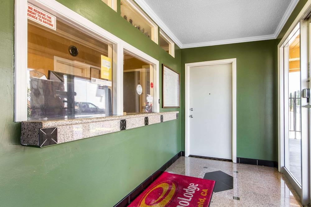 Econo Lodge photo 3