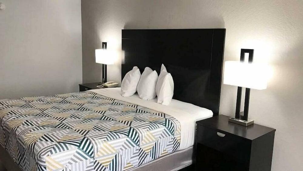 Home Place Suites photo 5