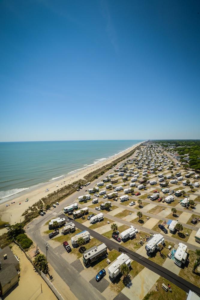 Myrtle Beach Resort by Beach Vacations photo 22