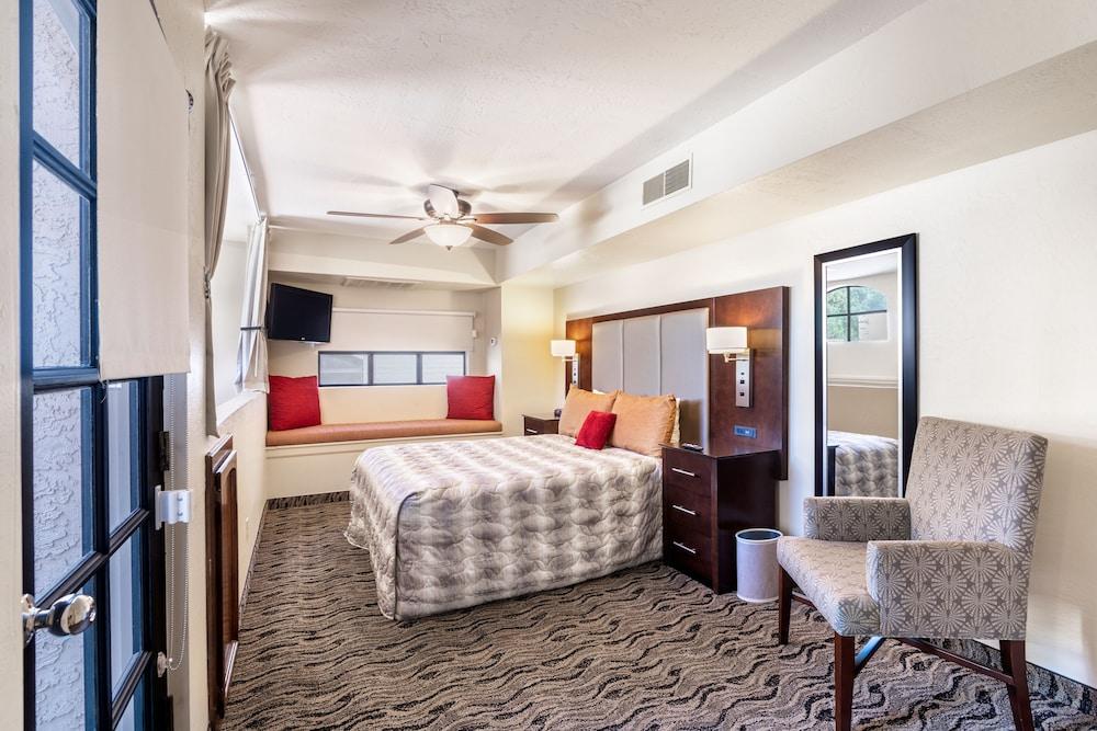 Scottsdale Camelback Resort photo 6