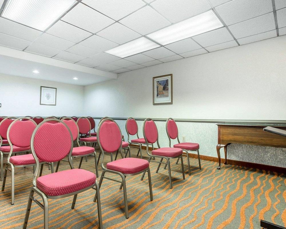 Comfort Inn Conyers photo 31