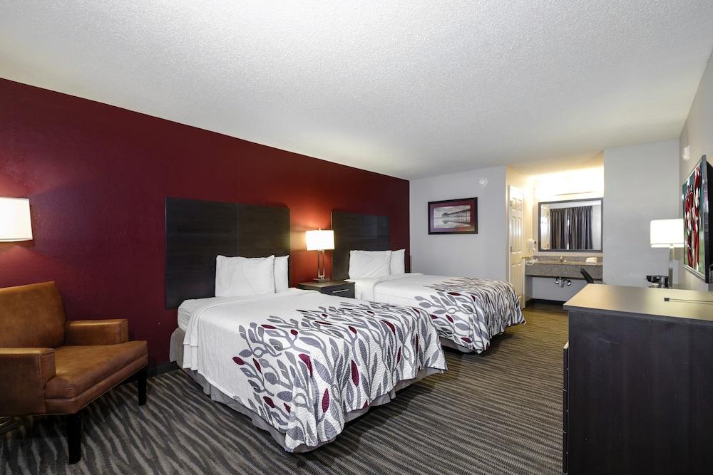 Red Roof Inn Defuniak Springs photo 6