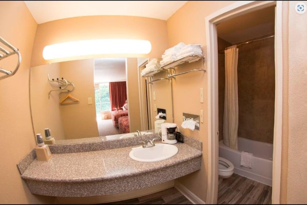 OYO Hotel Audubon Baton Rouge Port Allen I-10 photo 19