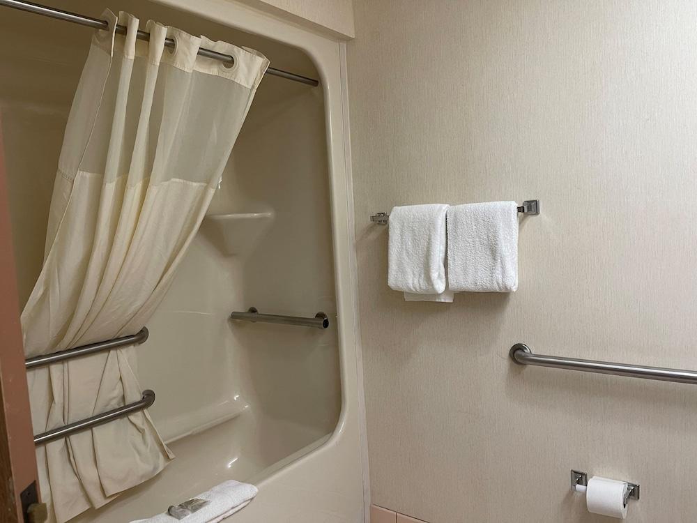 Red Roof Inn Branson photo 26