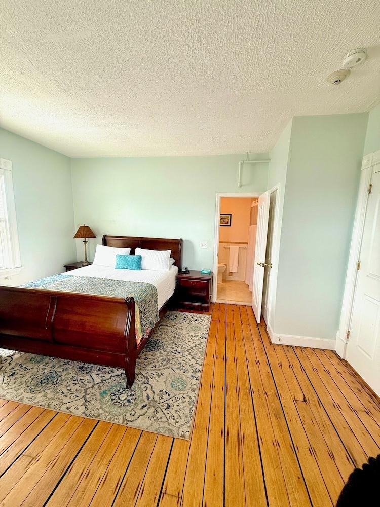 The Glen Cove Hotel & Restaurant photo 8