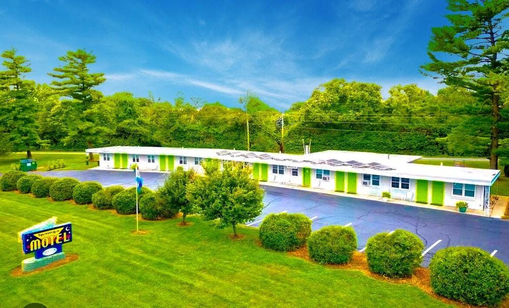 The Springs Motel photo 1