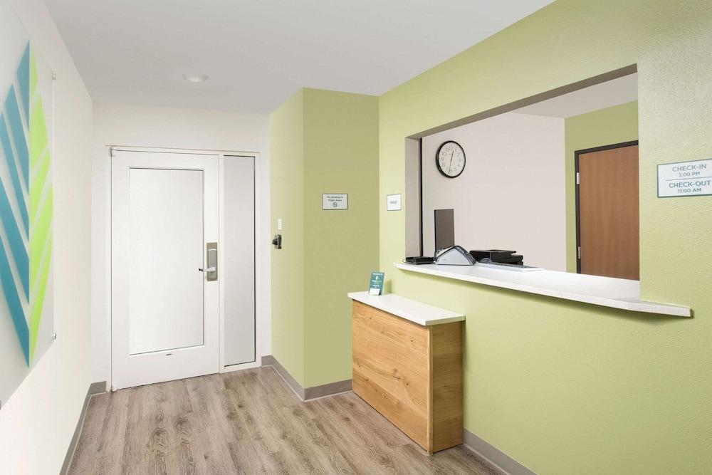 WoodSpring Suites Orlando West - Clermont photo 3