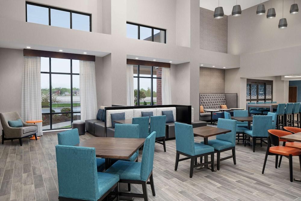 Hampton Inn & Suites Bridgeview Chicago photo 22