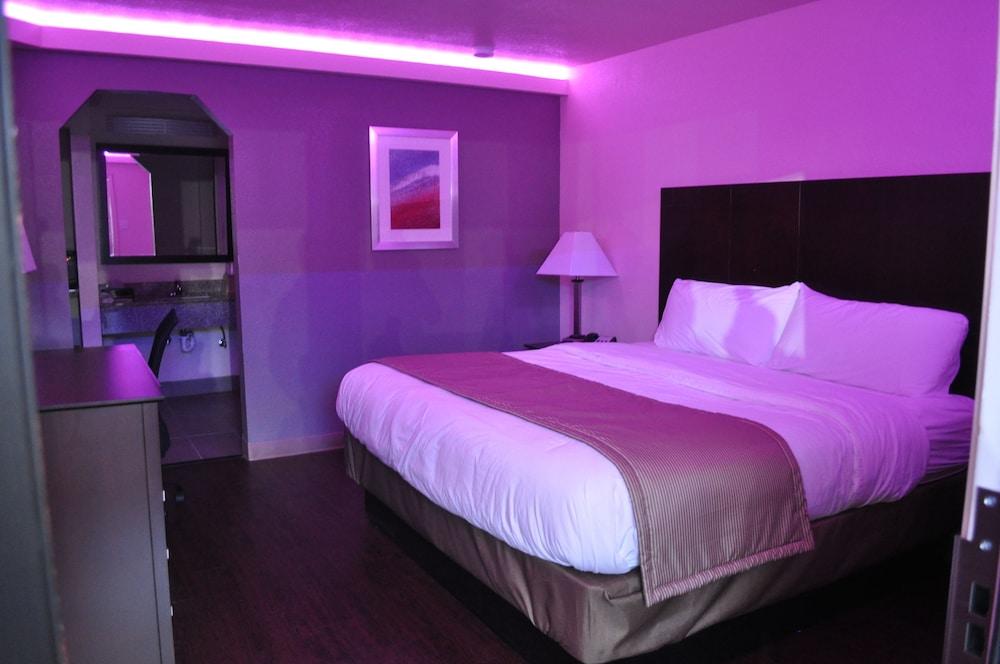 Trinity Suites Downtown Dallas photo 13