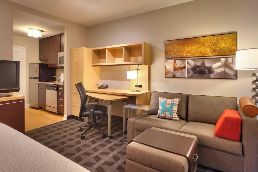 TownePlace Suites by Marriott Omaha West photo 26