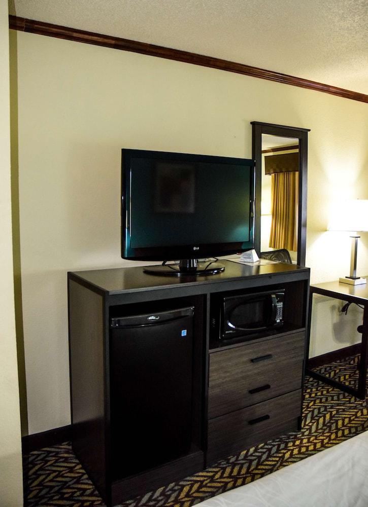 Best Western Fairwinds Inn photo 7