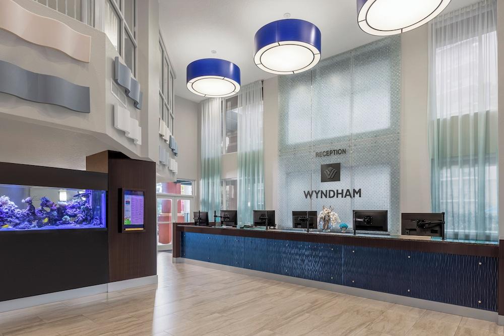 Club Wyndham Palm-Aire photo 2