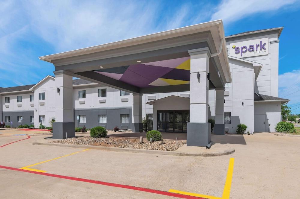 Spark by Hilton Mansfield photo 17