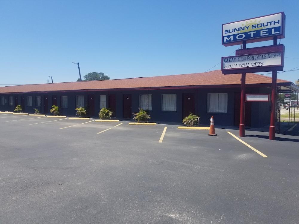Sunny South Motel photo 1