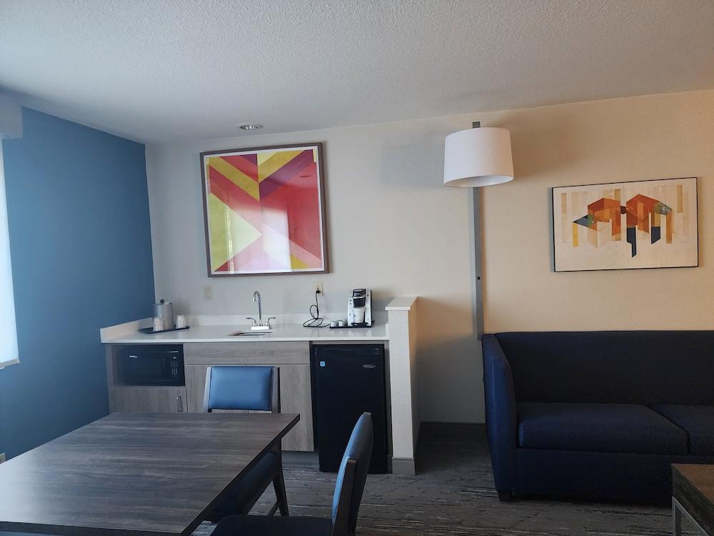 Holiday Inn Express Portland East - Troutdale by IHG photo 30