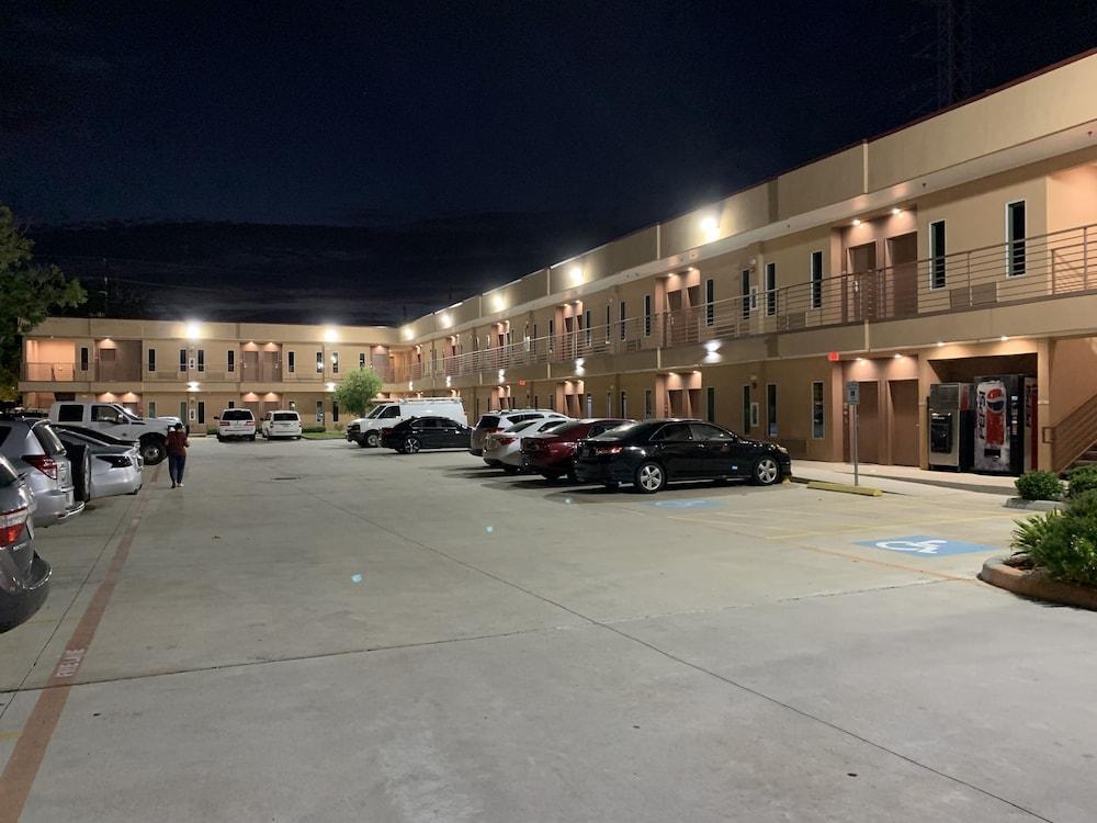 Crystal Inn - Sugar Land photo 20
