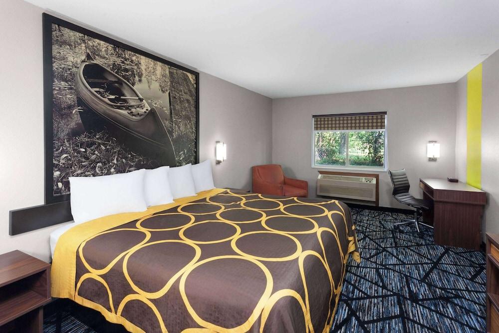 Super 8 by Wyndham Olney photo 5