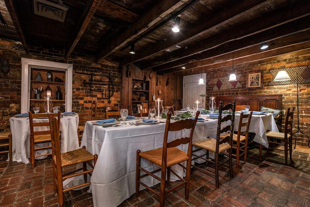 Wayside Inn photo 4