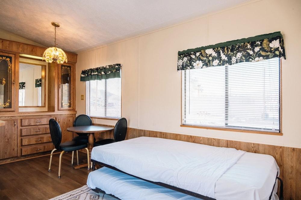 Black Meadow Landing photo 76