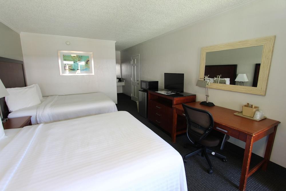 At Home Inn & Suites photo 20