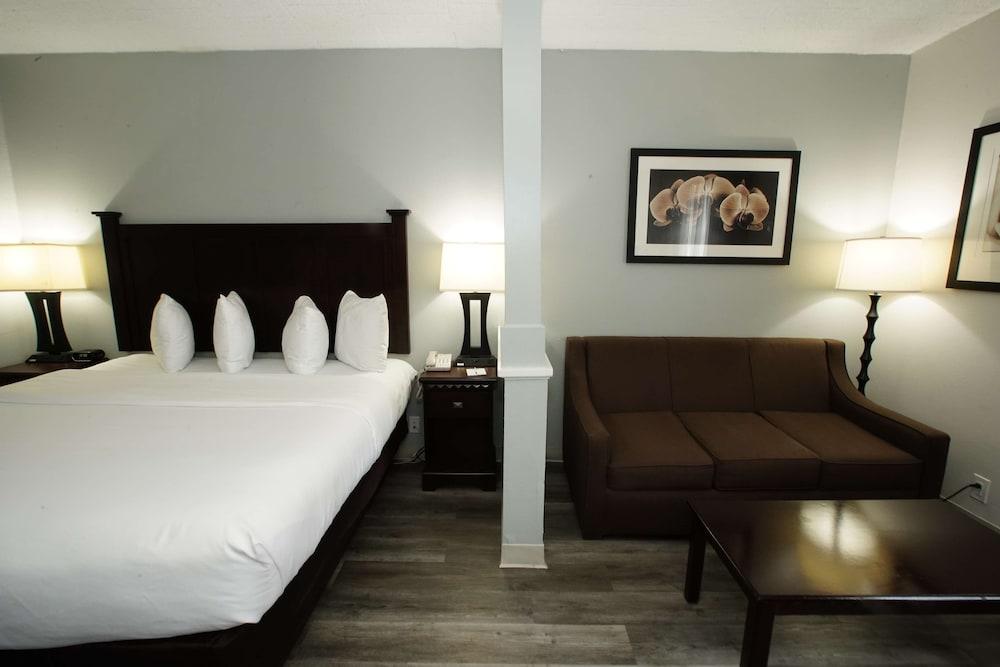 Best Western Paramus Hotel & Suites photo 24