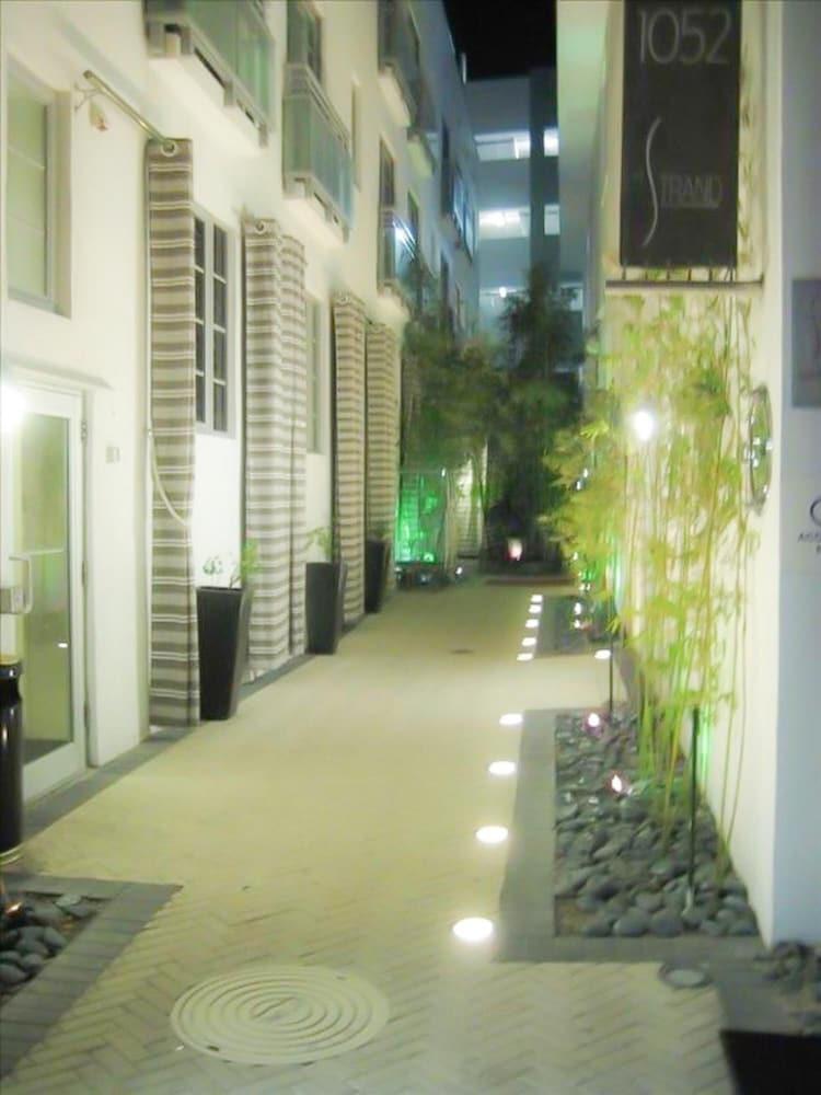 Ocean Drive Studios Beach Front photo 30
