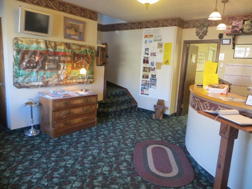 The Park Motel photo 2