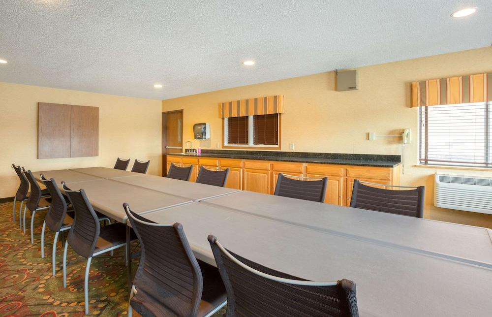 Quality Inn York photo 15