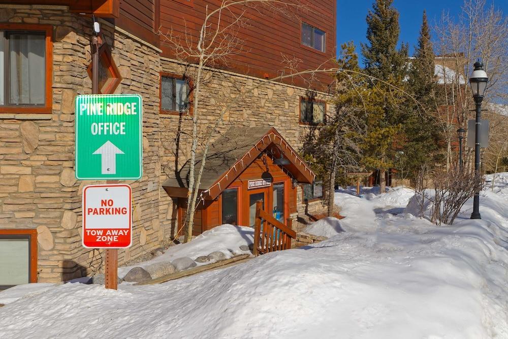 Pine Ridge Condominiums photo 6