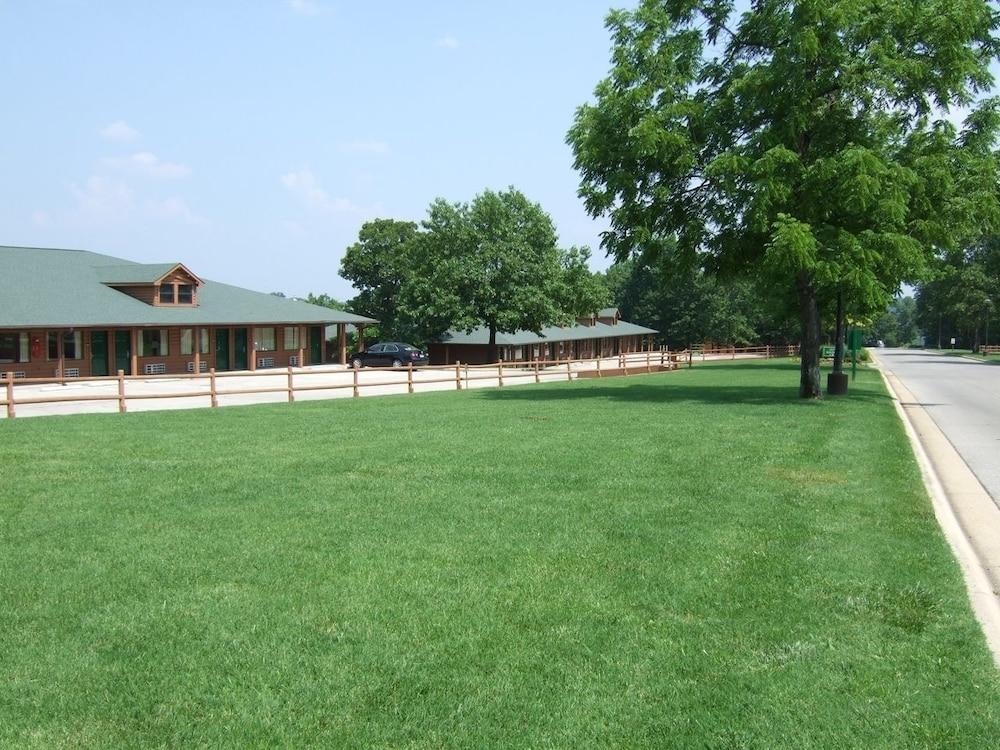Westgate Branson Woods Resort and Cabins photo 25