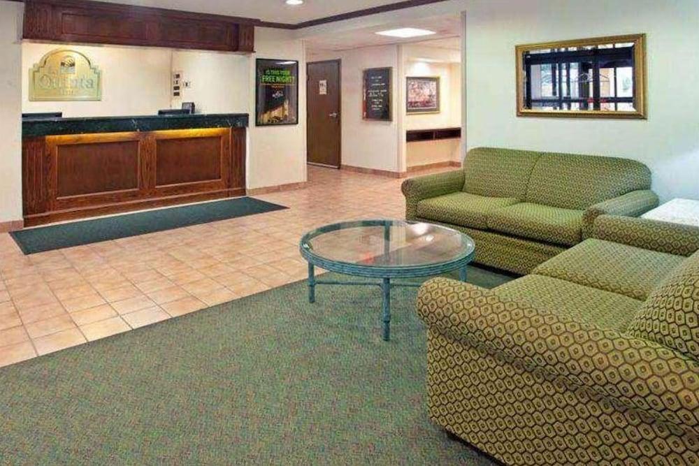 Norwood Inn & Suites by BlissPoint Post Rd Indianapolis photo 49