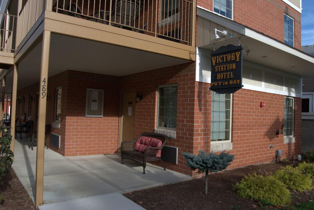 Put in Bay Victory Station Hotel photo 13
