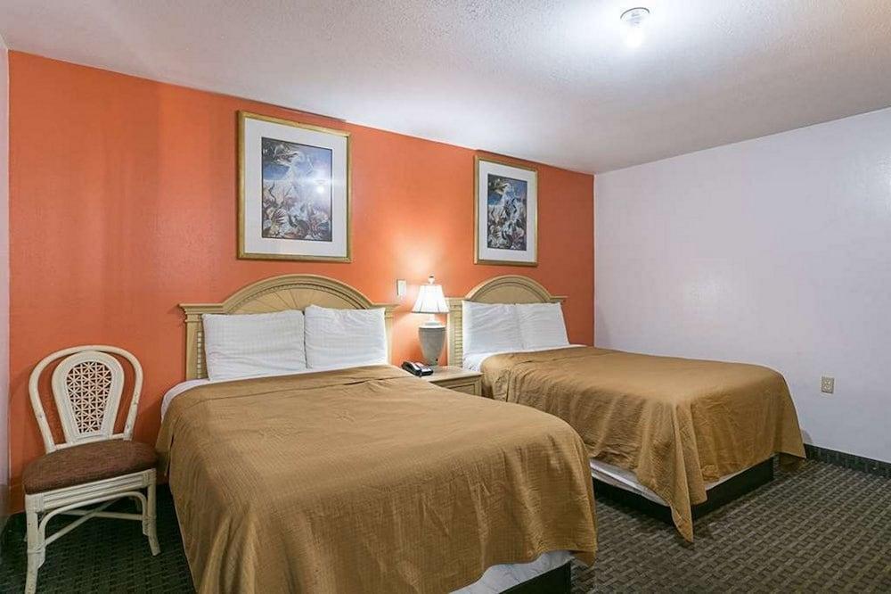 Rodeway Inn & Suites Enterprise photo 2