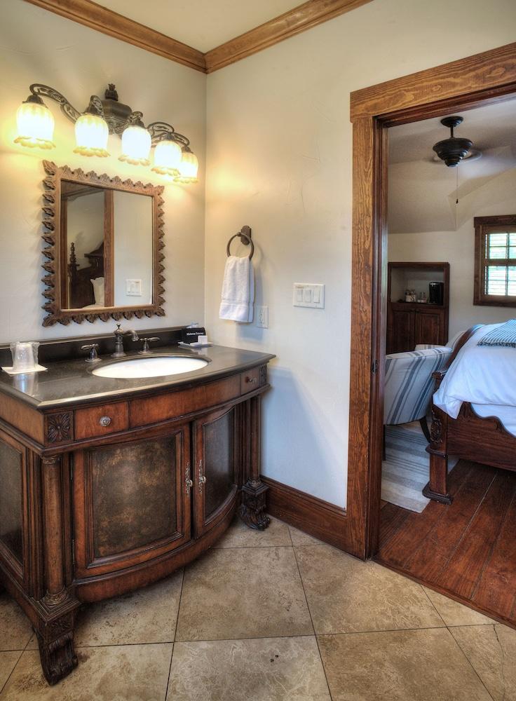 The Winchester Lodge photo 68
