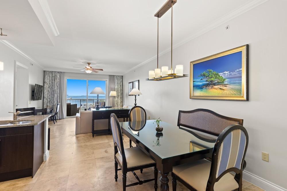 Ocean Front 3BR Presidential Suite photo 14