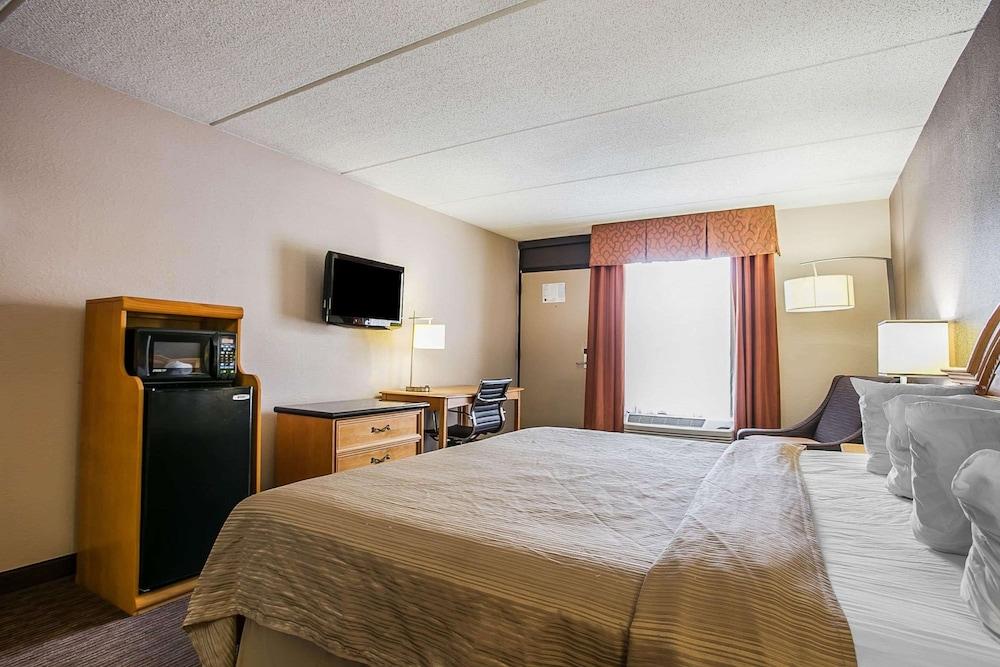 Quality Inn Hartsville photo 11