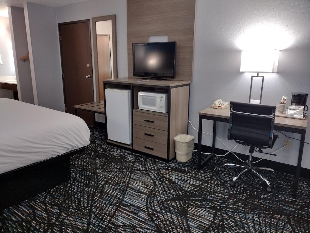 Baymont by Wyndham Duluth/Spirit Mountain photo 19